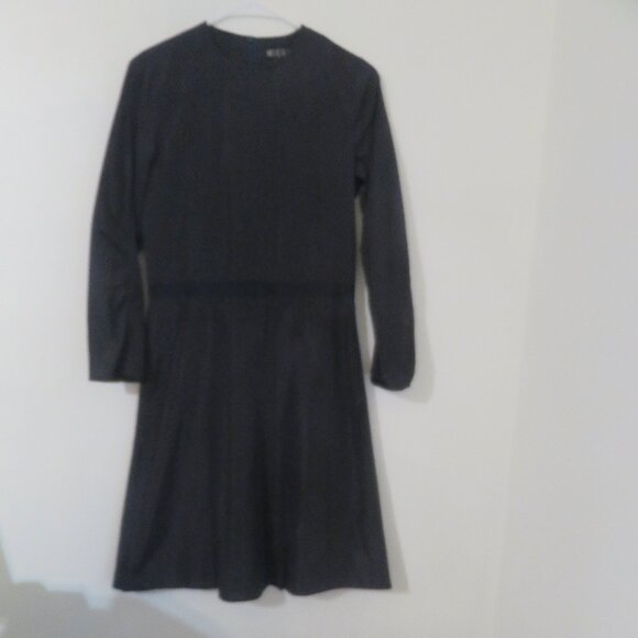 NWOT Kiera Navy Taffeta Teen Waisted Dress with Back Pleat Bottom